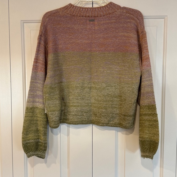 Billabong Women's Pink and Green Crew Neck Sweater - Picture 5 of 11
